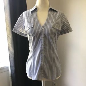 Express button down